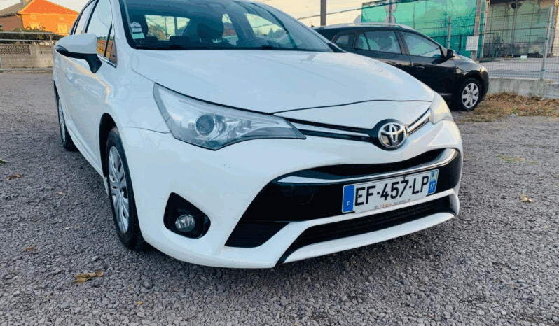 
								Toyota Avensis 1.6d-4d full									